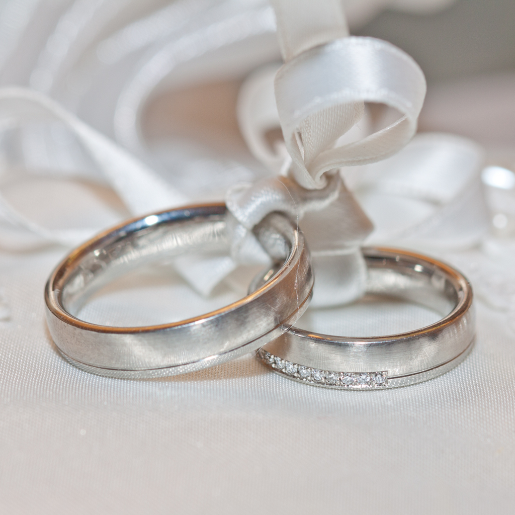 Are Wedding Rings Gold or Silver?