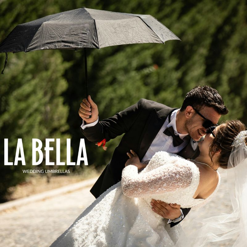 Compact / Folding Umbrella Won’t Stay Open? Here’s Why (& How to Fix It Easily)